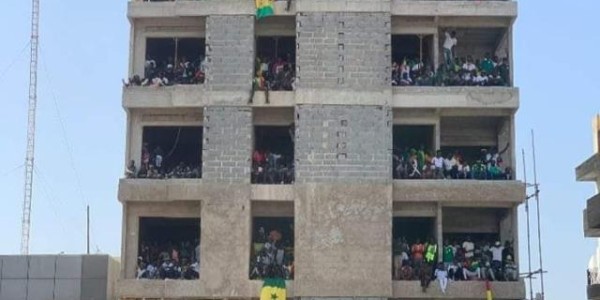 郑智可以参考下？2002年罚丢点球 2022年冠军教练