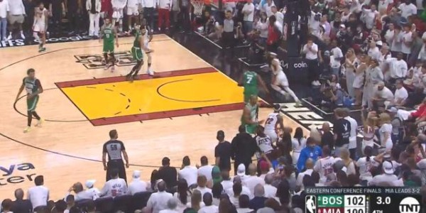 开云下载-东决G6裁判报告！两次漏判绿军吃亏 巴特勒没二运