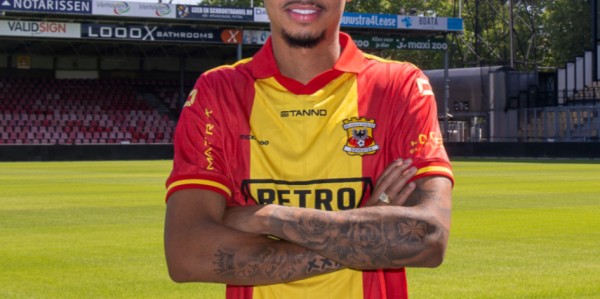 官方：前进之鹰正式签下瓦尔韦克中锋玛格丽特，双方签约4年