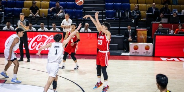 开云下载-周展锋高效砍分：16分钟14分三分神准，贡献2篮板3助攻