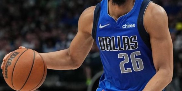 东契奇缺阵丁威迪轰36分化身大腿 独行侠继续打脸